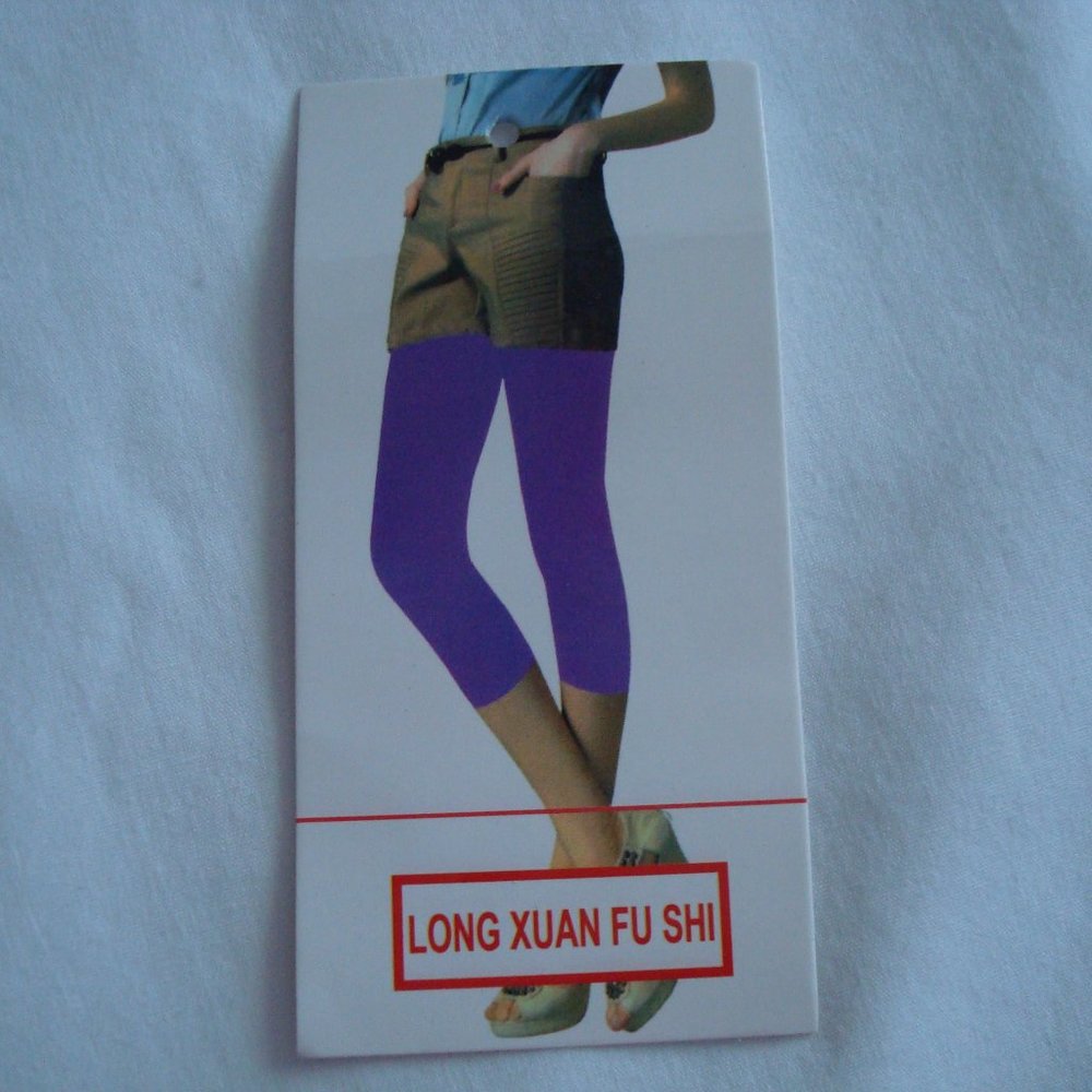 Ladies knee length pants